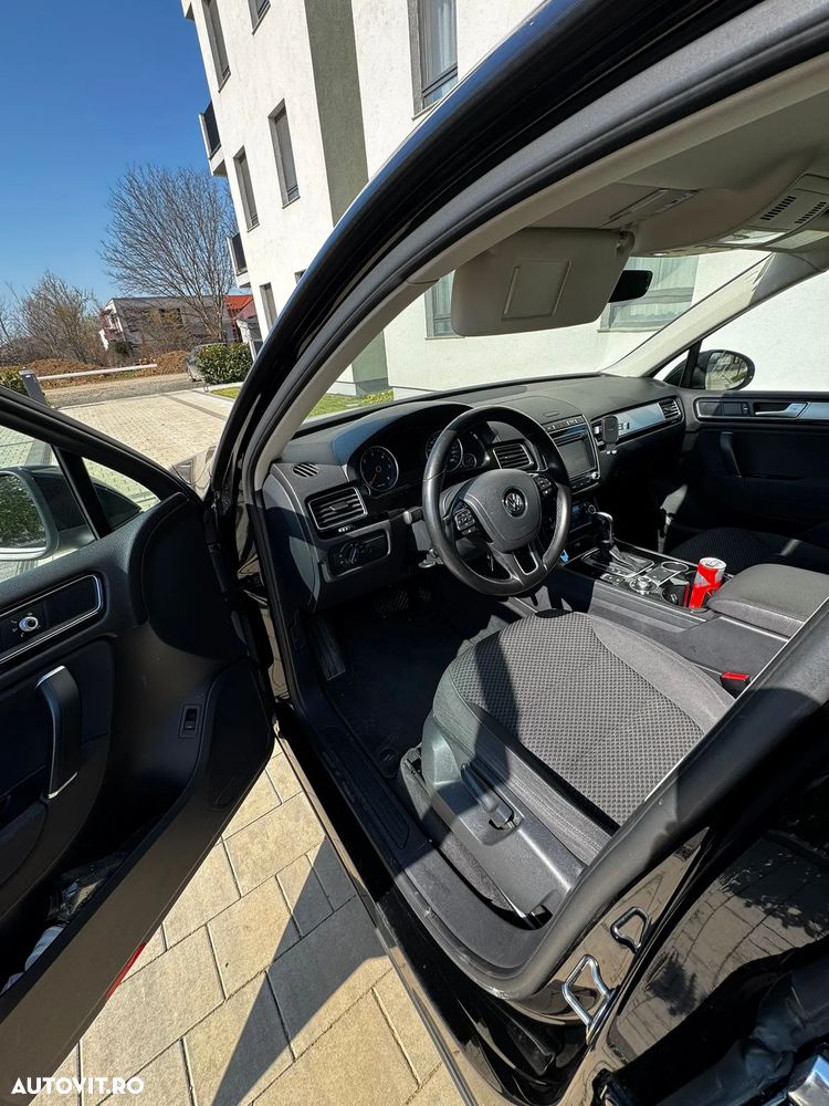 Volkswagen Touareg 3.0 V6 TDI BMT - 9