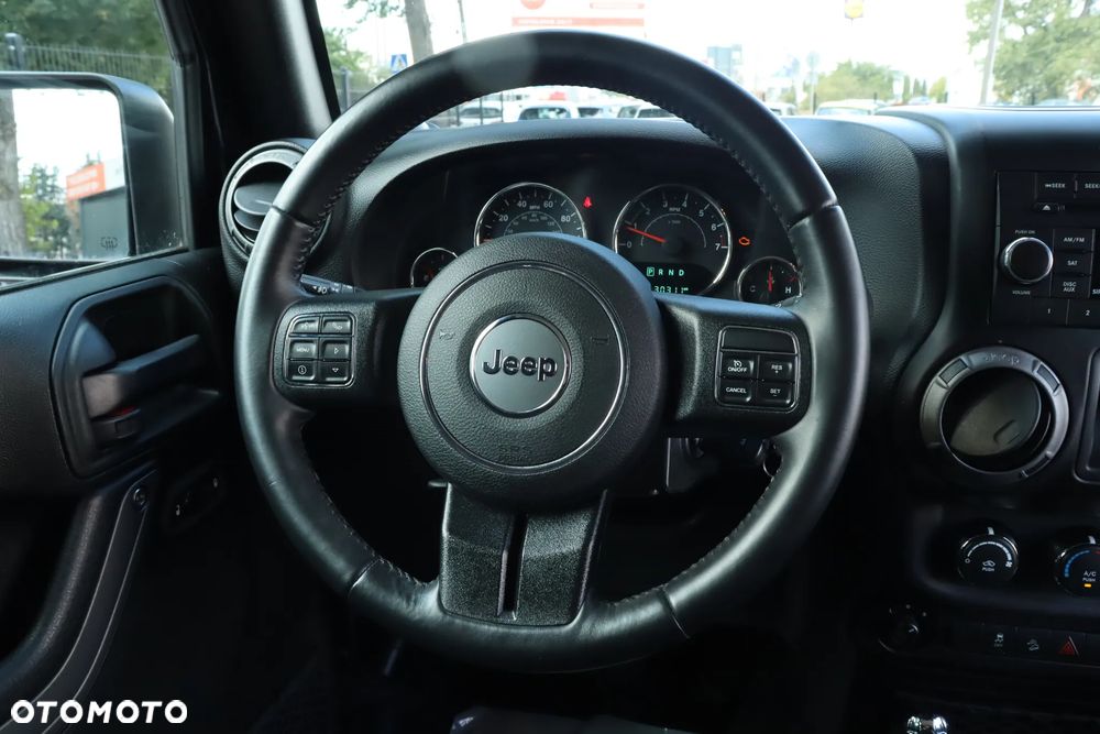 Jeep Wrangler - 9