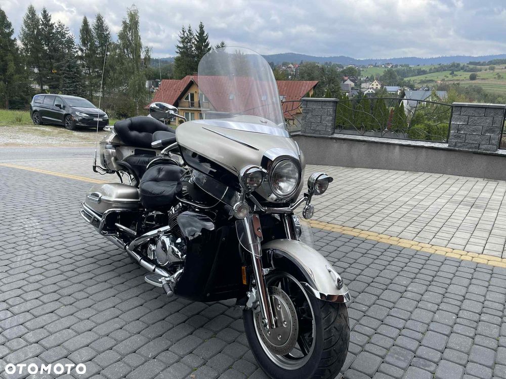 Yamaha Venture - 1