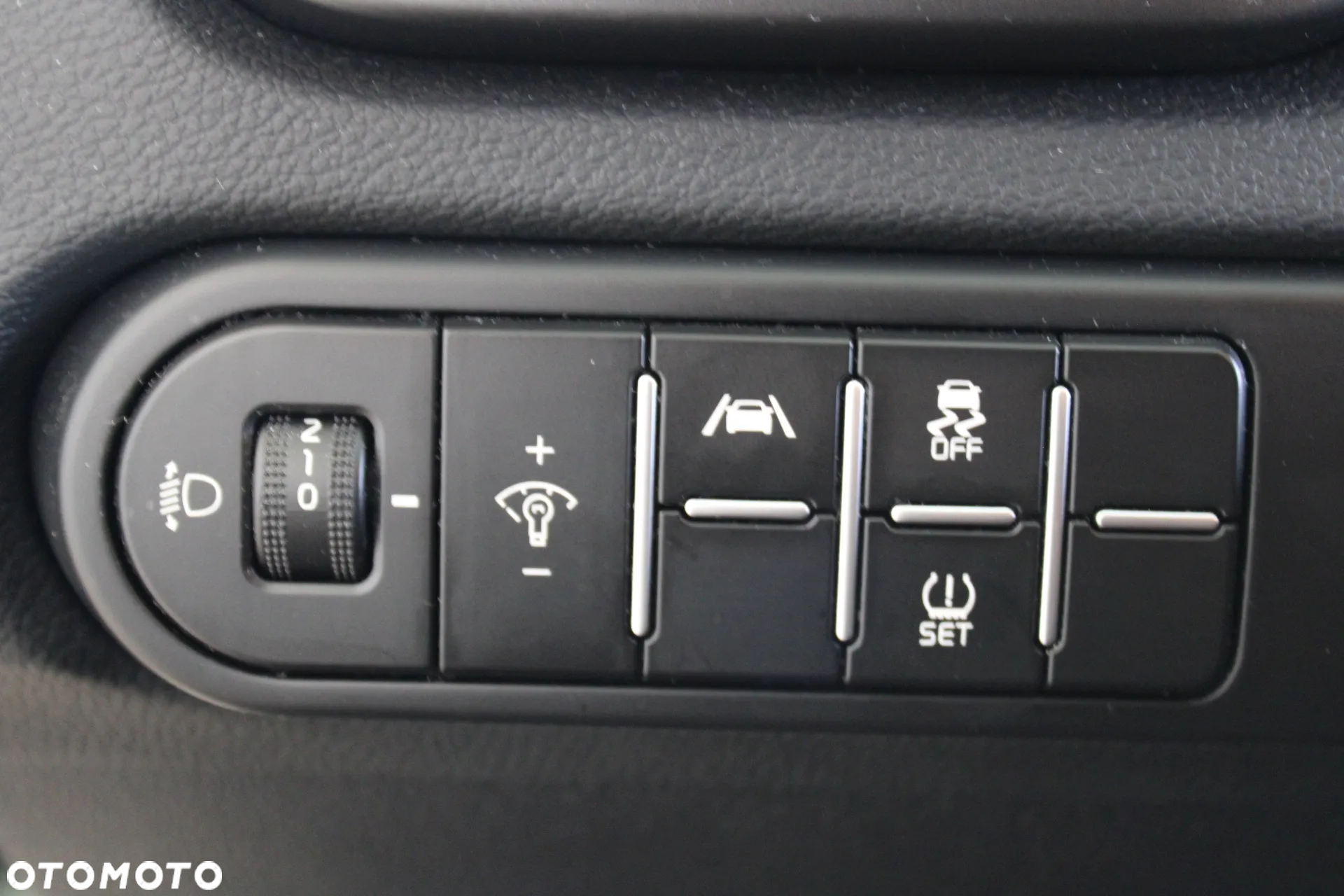 Kia Ceed 1.5 T-GDI M - 12