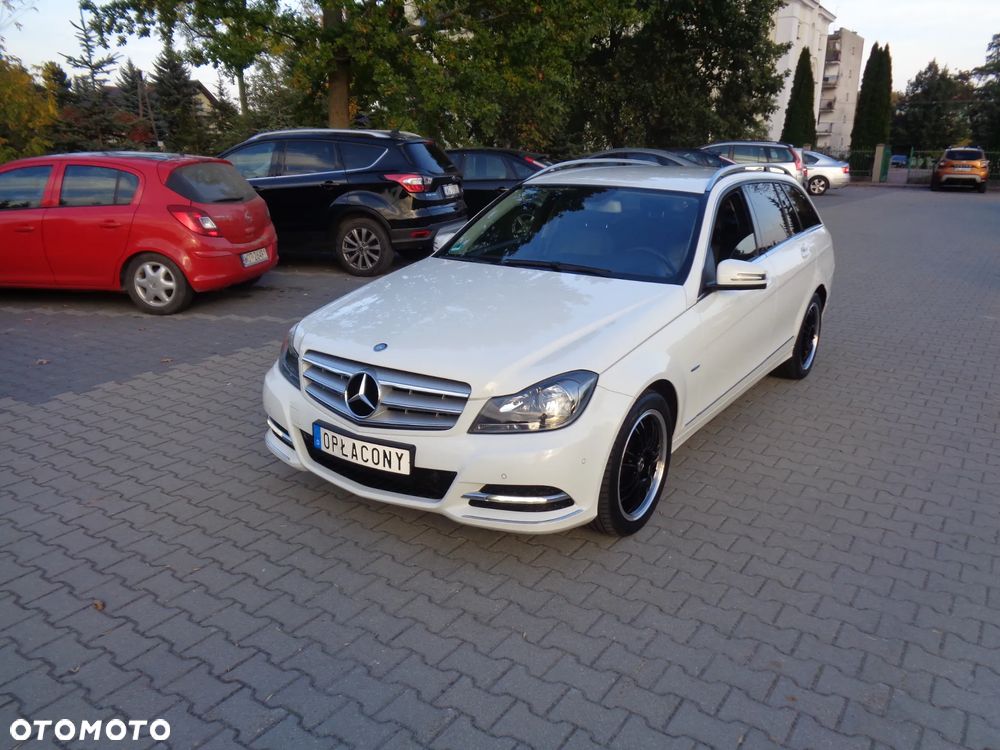 Mercedes-Benz Klasa C 180 BlueEFFICIENCY Avantgarde - 15
