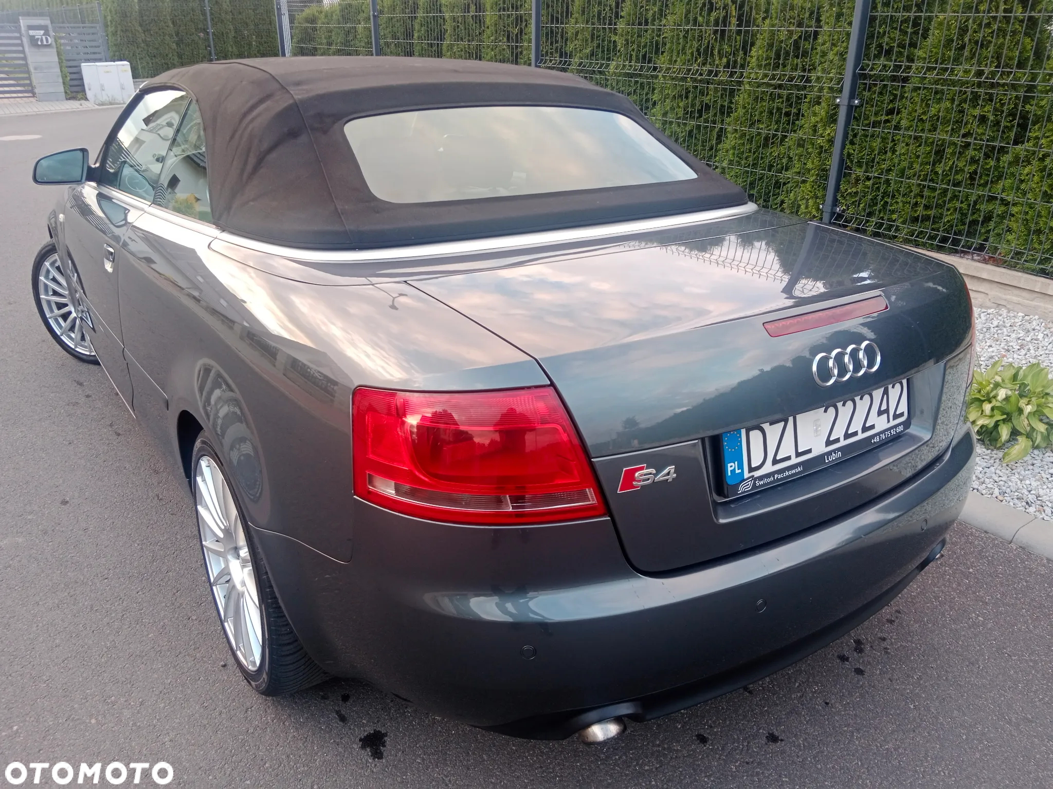 Audi A4 Cabrio 2.0 TDI DPF Multitronic - 4