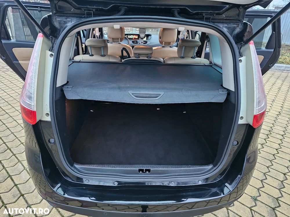 Renault Grand Scenic ENERGY dCi 130 Start & Stop Bose Edition - 17