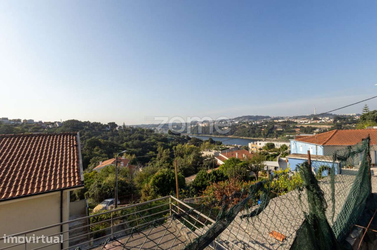 Moradia T3 com terreno e vistas sobre o Rio Douro, Valbom - Grande imagem: 3/29