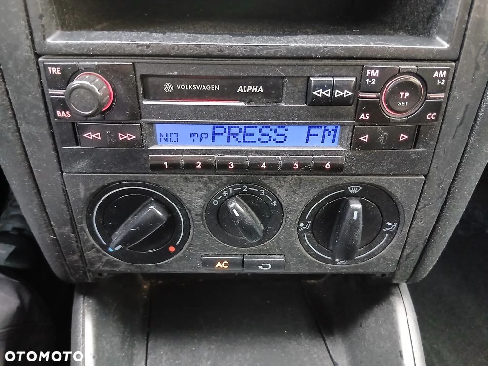 Volkswagen Golf - 15