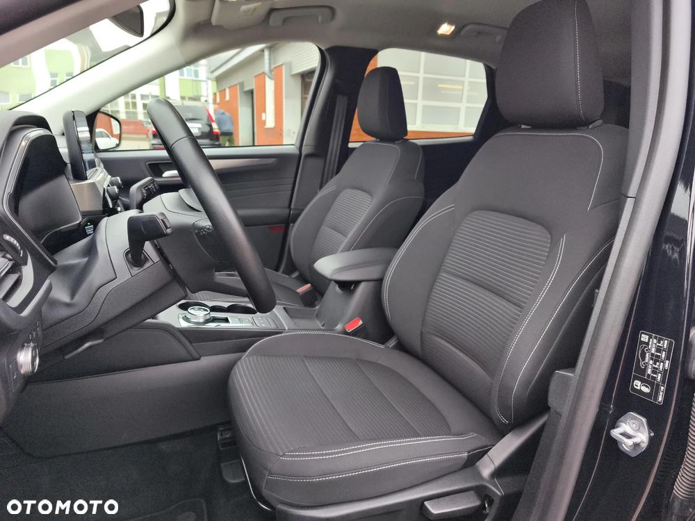 Ford Kuga - 12