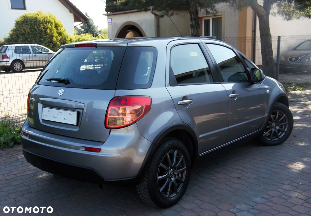 Suzuki SX4 1.5 Streetline 4x2 Classic - 10