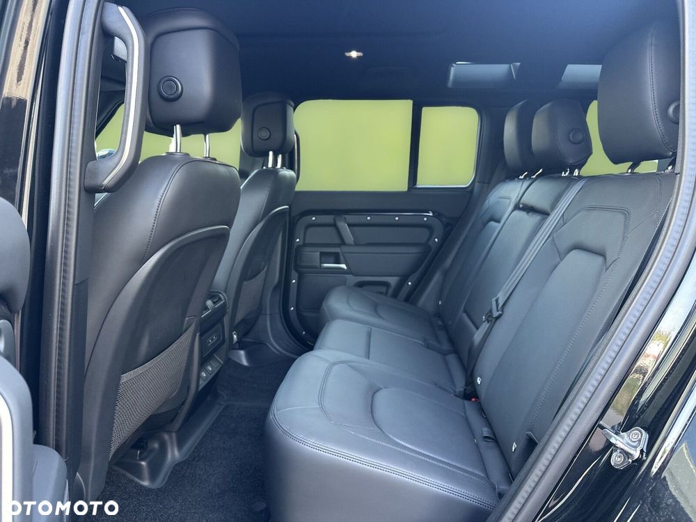 Land Rover Defender 3.0 D250 mHEV X-Dynamic HSE - 15