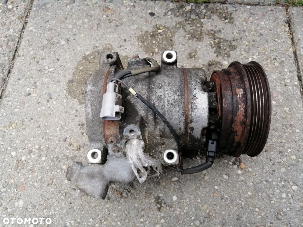 Toyota Rav 4 II 2.0 D4D kompresor klimatyzacji Denso 44720-4303  247300-2700 - 4