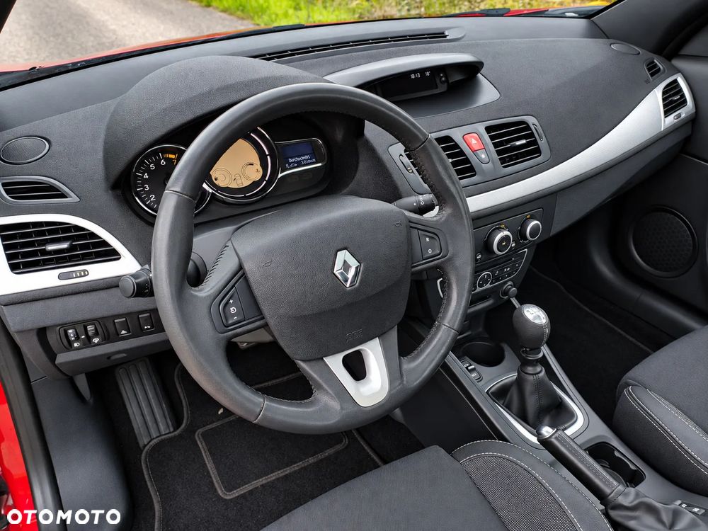 Renault Megane - 24