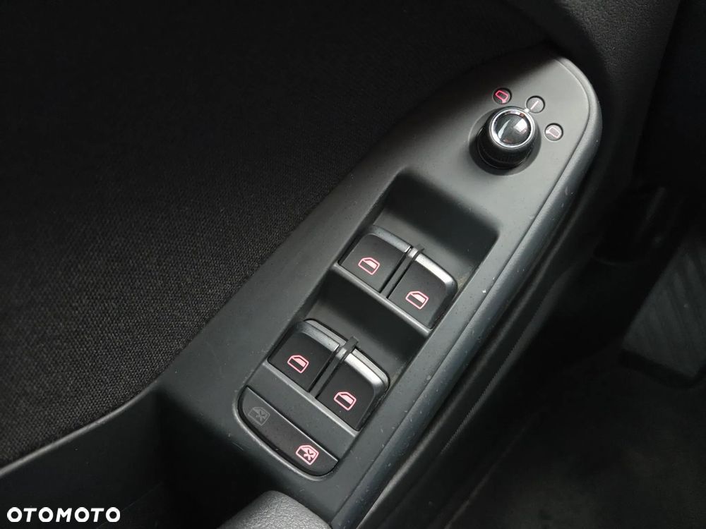 Audi A4 Avant 2.0 TDI DPF Ambition - 29
