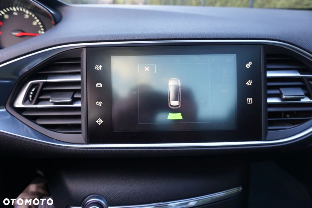 Peugeot 308 125 THP Allure - 25