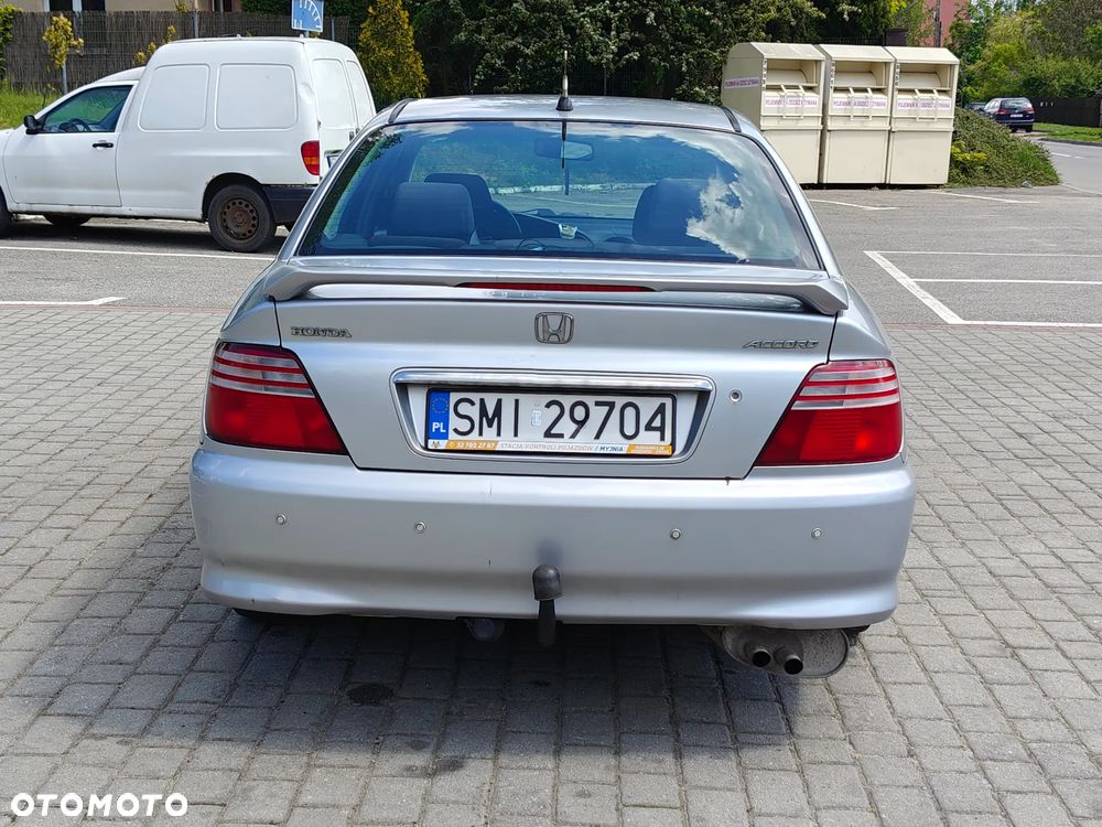 Honda Accord - 10