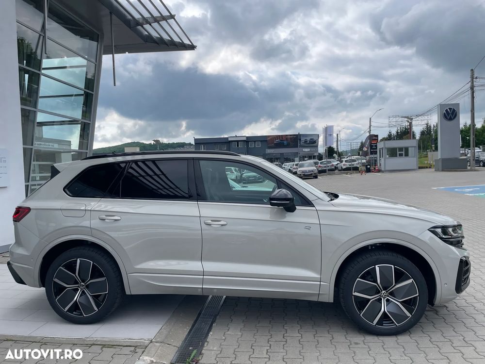 Volkswagen Touareg V6 TDI 4MOTION R-Line - 3