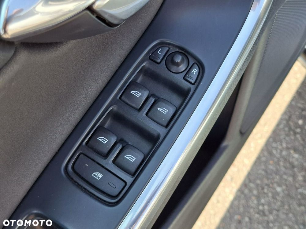 Volvo V60 D3 Momentum - 15