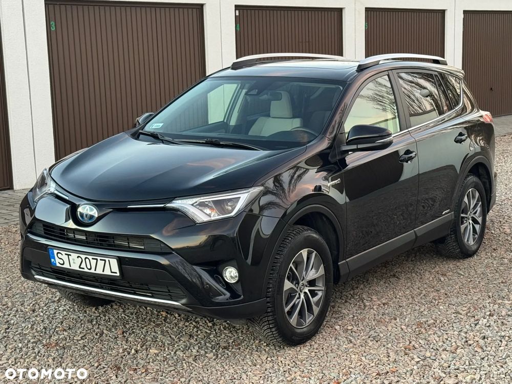 Toyota RAV4 - 16