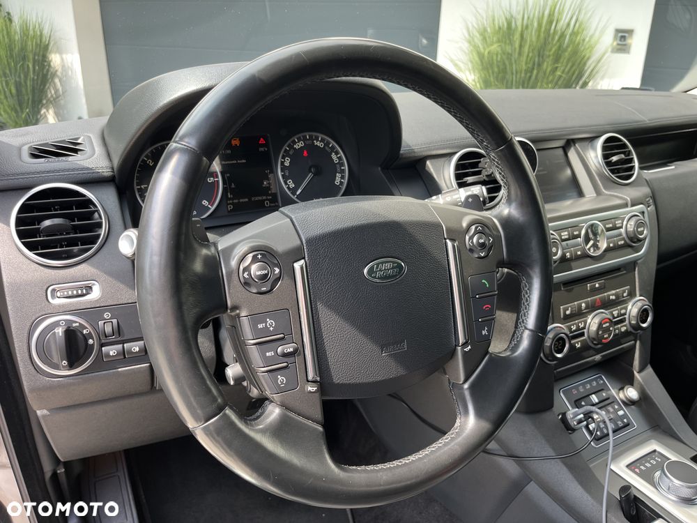 Land Rover Discovery 3.0 SD V6 HSE - 34