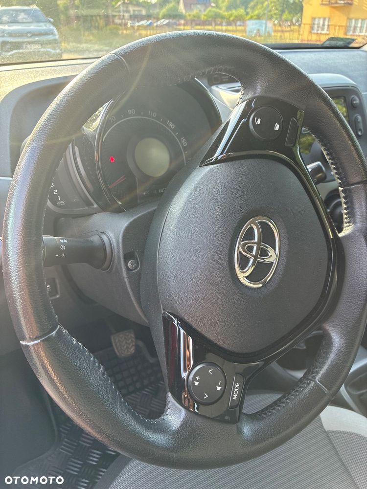 Toyota Aygo 1.0 VVT-i Color Edition - 11