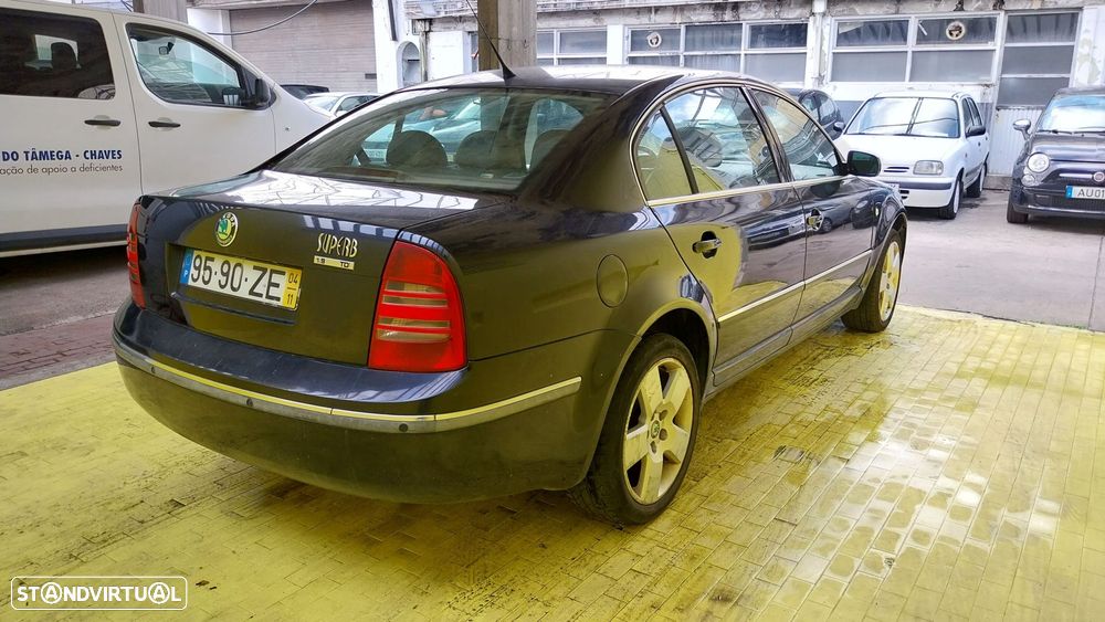 Skoda Superb 1.9 TDi Comfort - 22