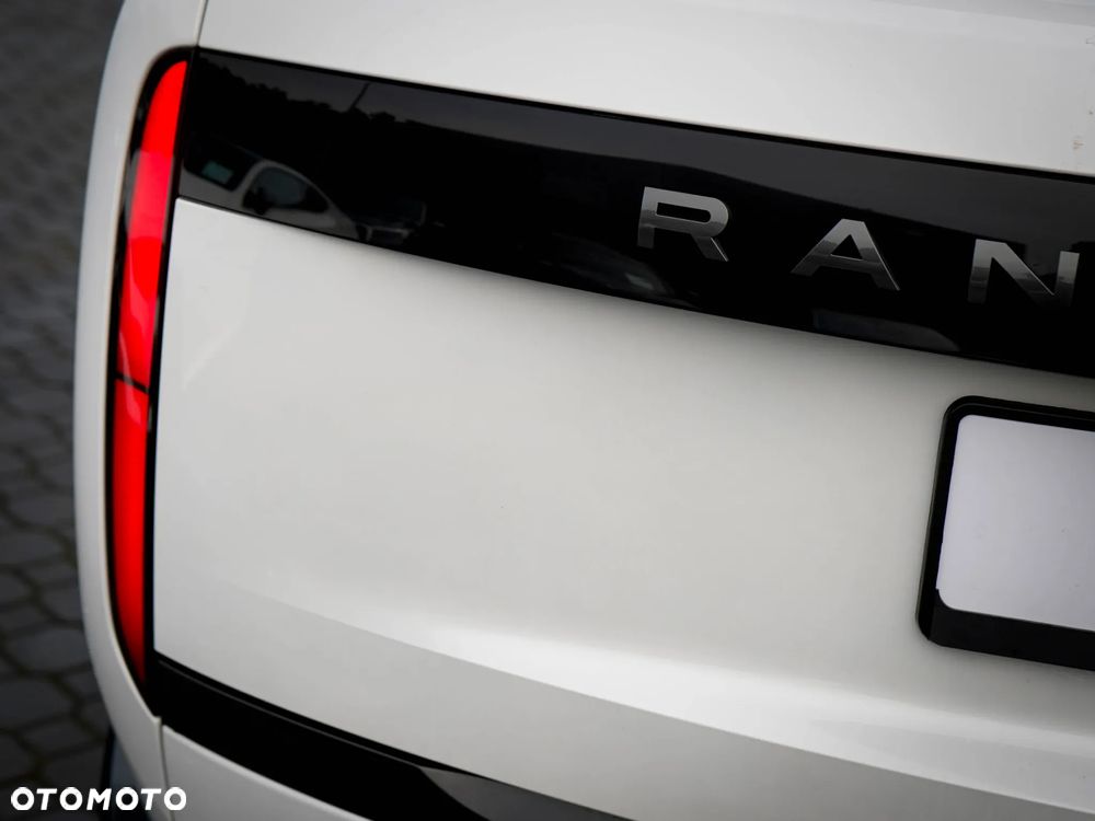 Land Rover Range Rover 3.0 P460e PHEV Autobiography - 11