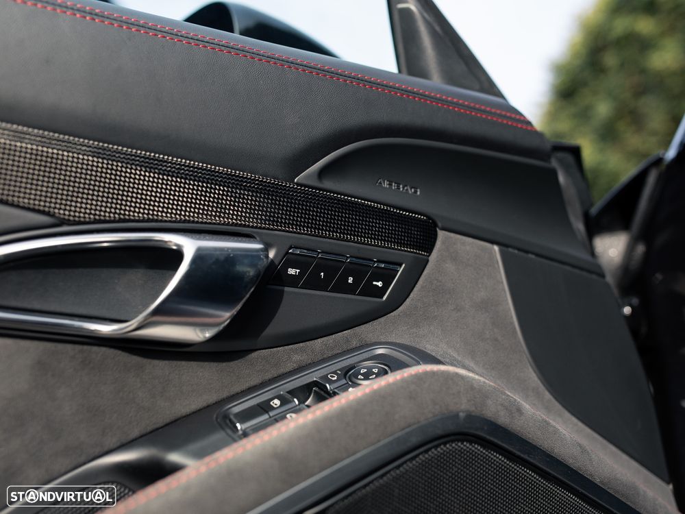Porsche 911 (991) Carrera 4 GTS PDK - 31