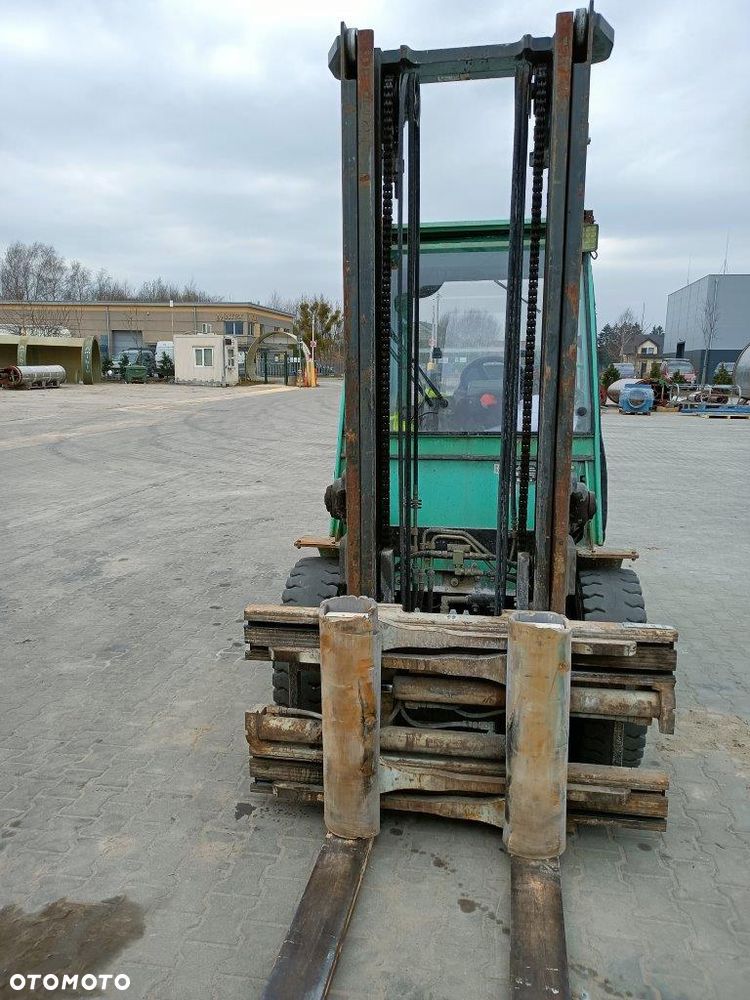 Mitsubishi FD 40 N - 3