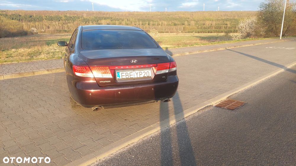 Hyundai Grandeur - 6