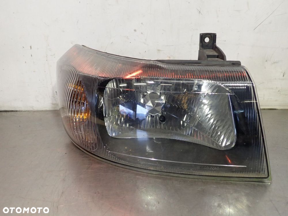 LAMPA PRAWA PRZEDNIA FORD TRANSIT V - 1