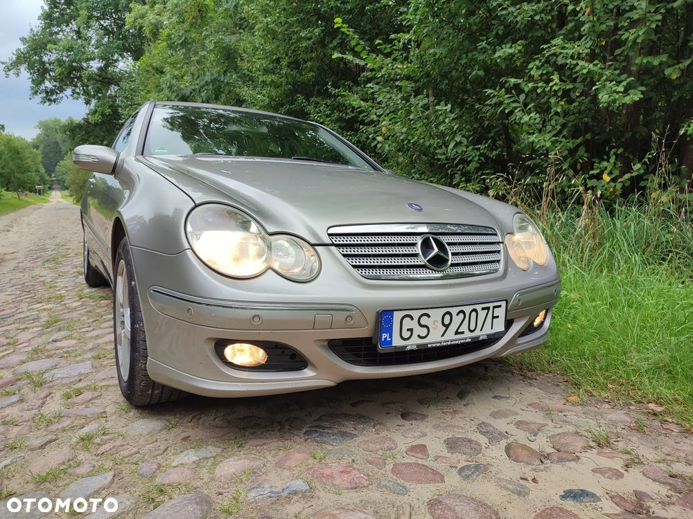 Mercedes-Benz Klasa C 220 CDI Sportcoupe Automatik - 2