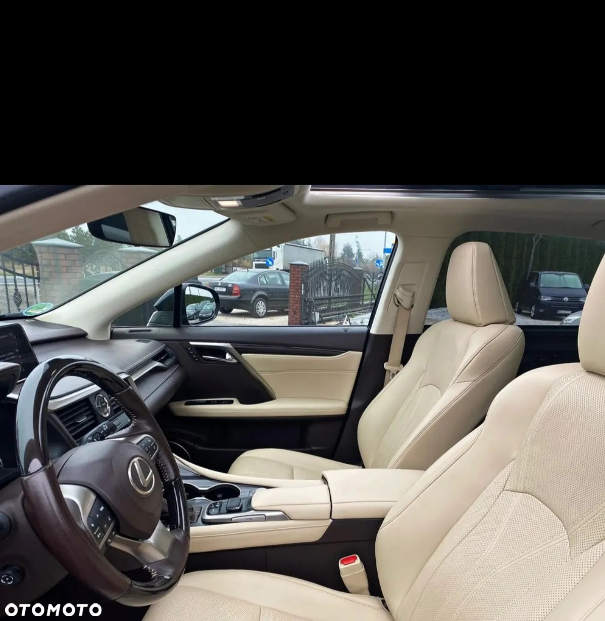 Lexus RX - 16