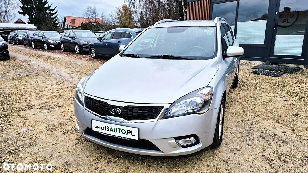 Kia Ceed 1.4 CVVT Dream-Team Edition - 3