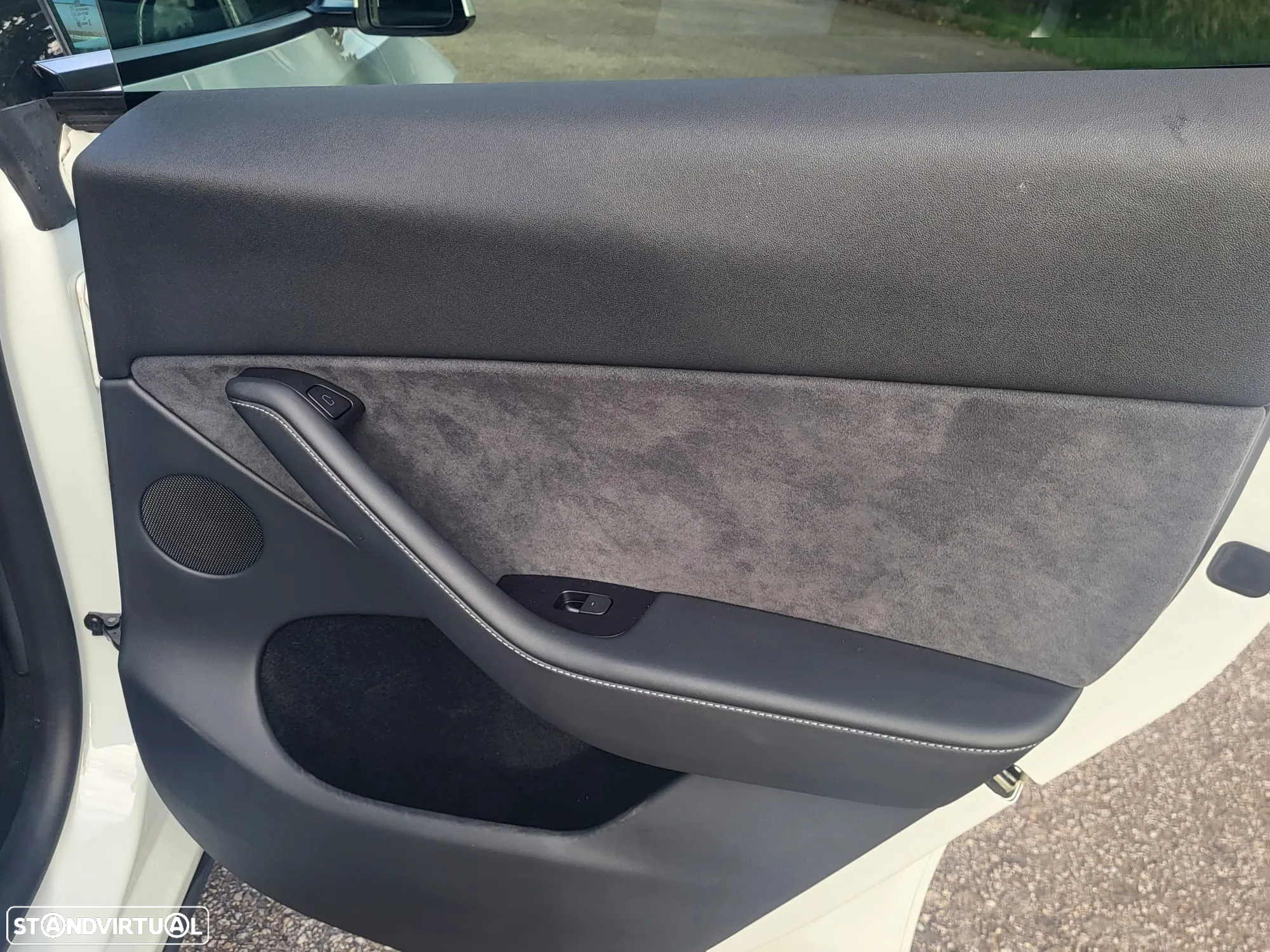 Tesla Model Y RWD - 15