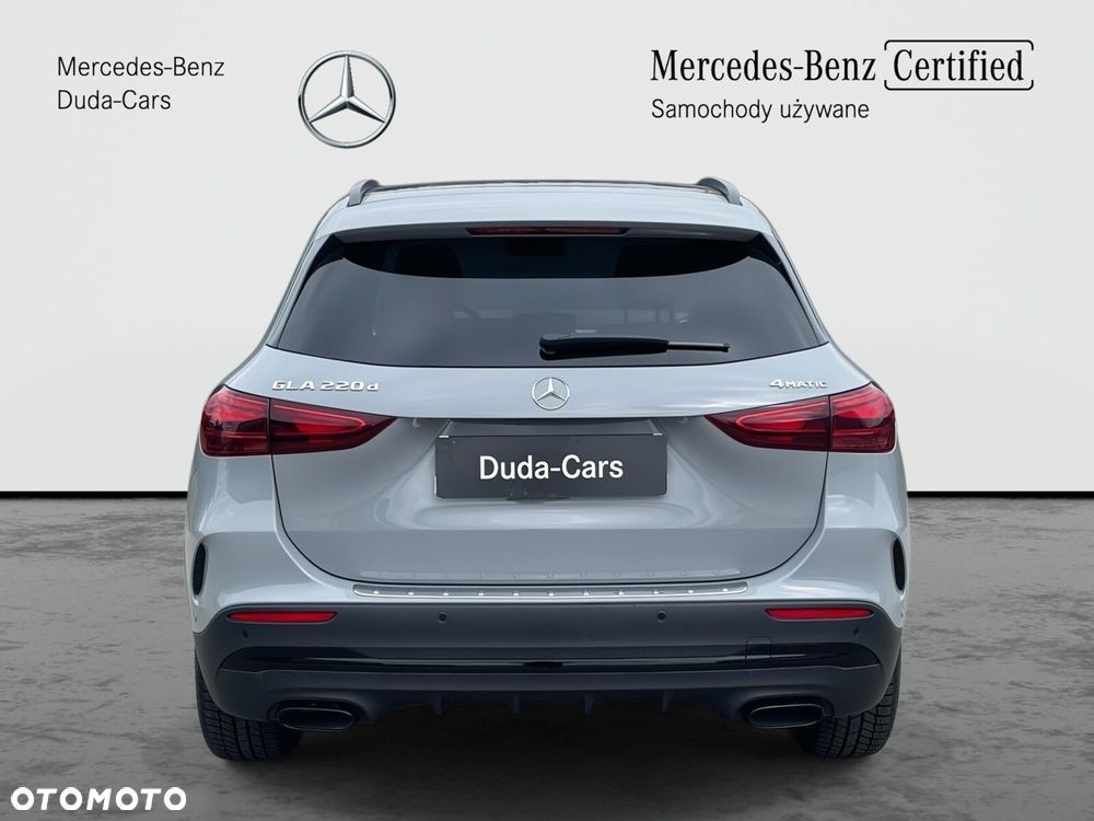 Mercedes-Benz GLA - 7