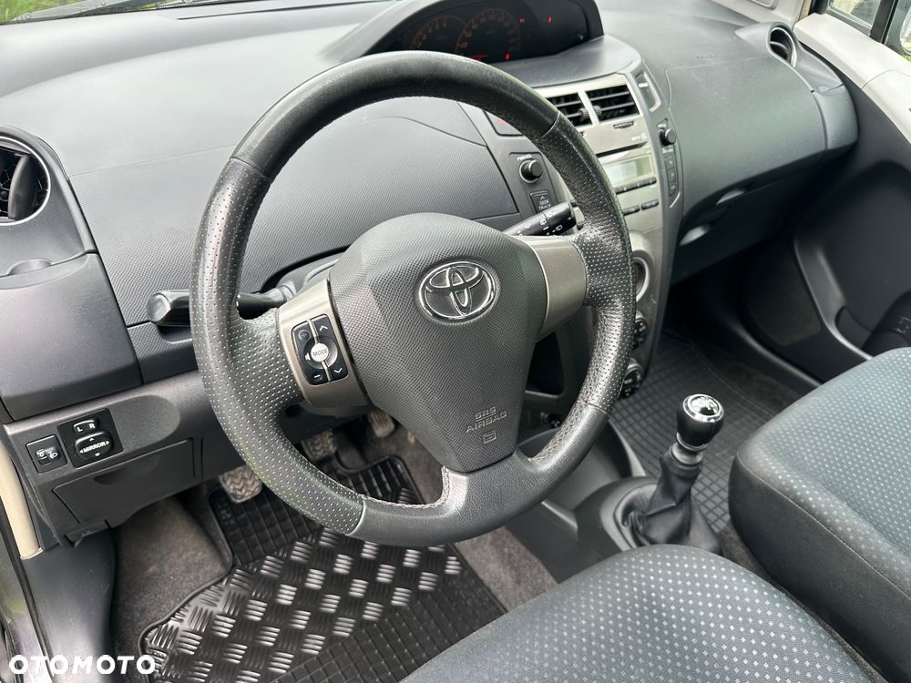 Toyota Yaris 1.33 VVT-i Cool - 9