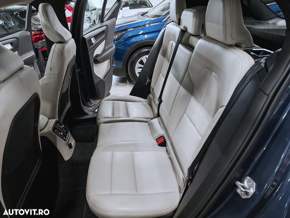 Volvo XC 40 T4 Recharge DKG Inscription Expression - 29