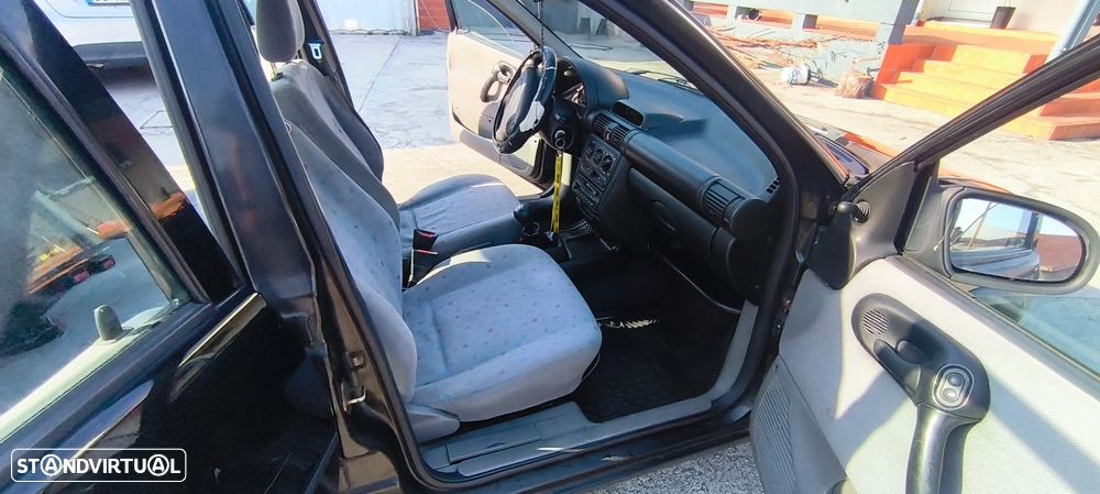 Opel Corsa 1.5 D City - 3