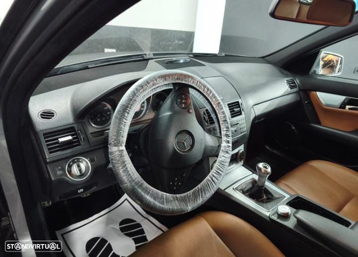 Mercedes-Benz A 220 - 6