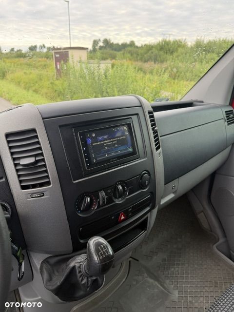 Mercedes-Benz Sprinter - 9