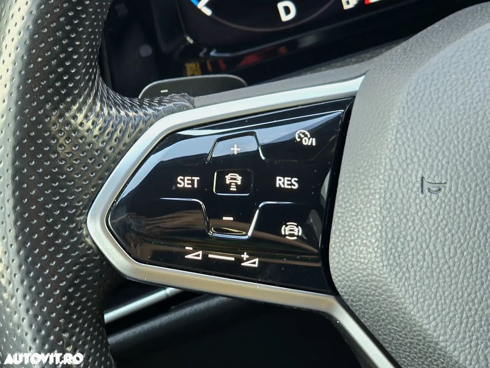 Volkswagen Golf 2.0 TDI SCR DSG R-Line - 15