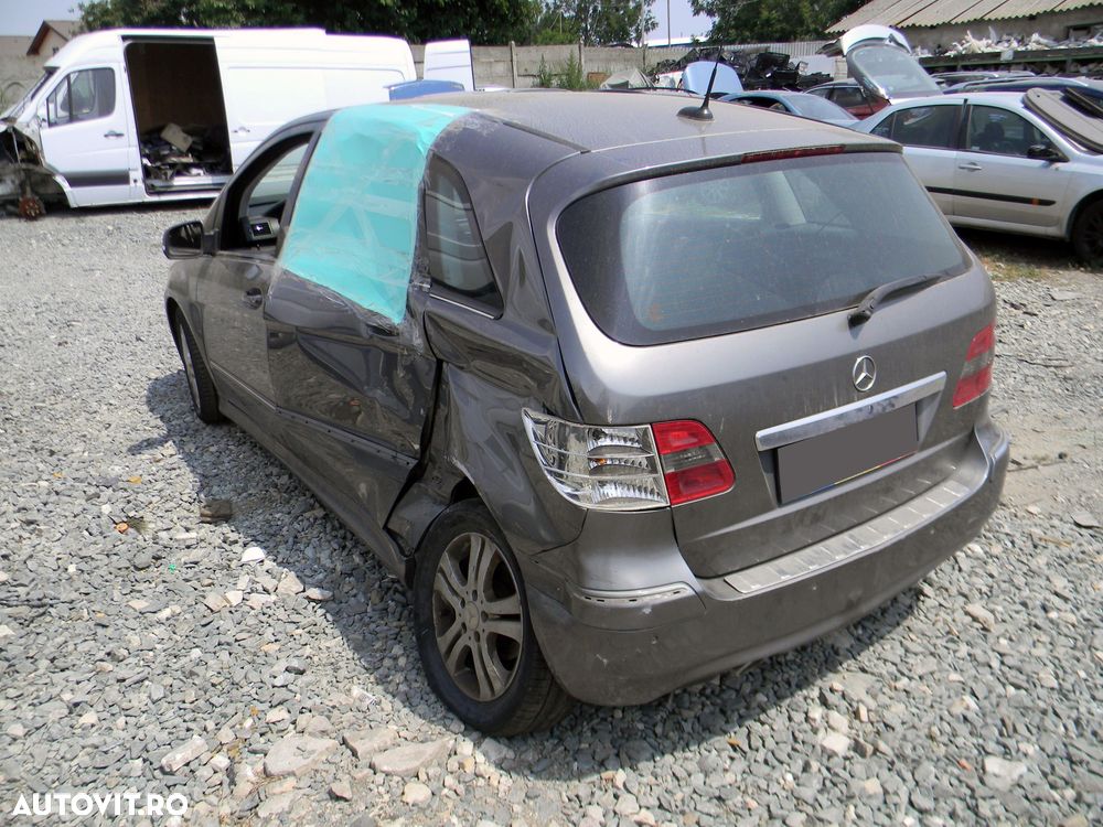 Dezmembrari  Mercedes-Benz B-CLASS (W245)  2005  > 2011 B 200 CDI (24 - 28