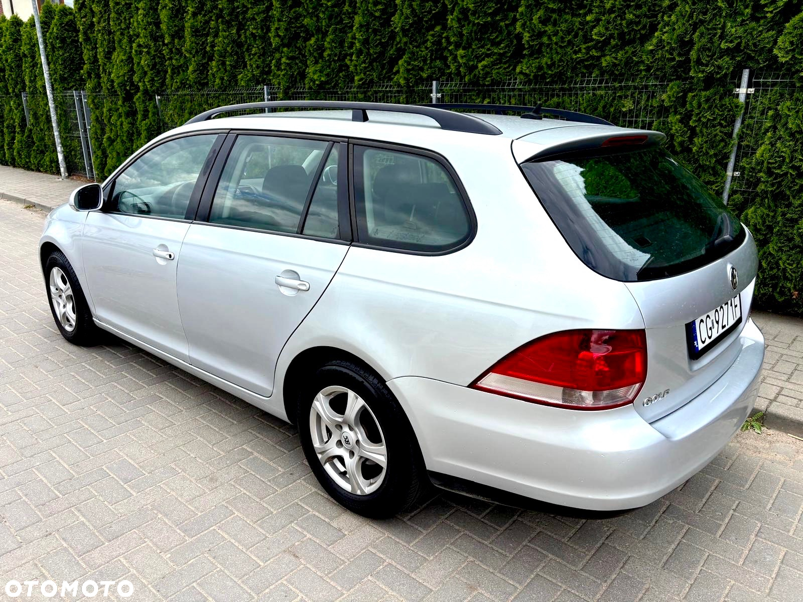 Volkswagen Golf 1.9 TDI DSG DPF Trendline - 12