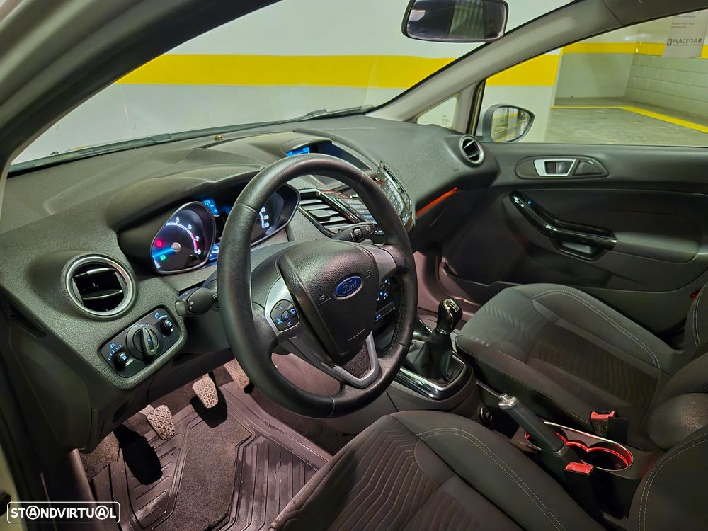 Ford Fiesta 1.0 Ti-VCT Titanium - 19