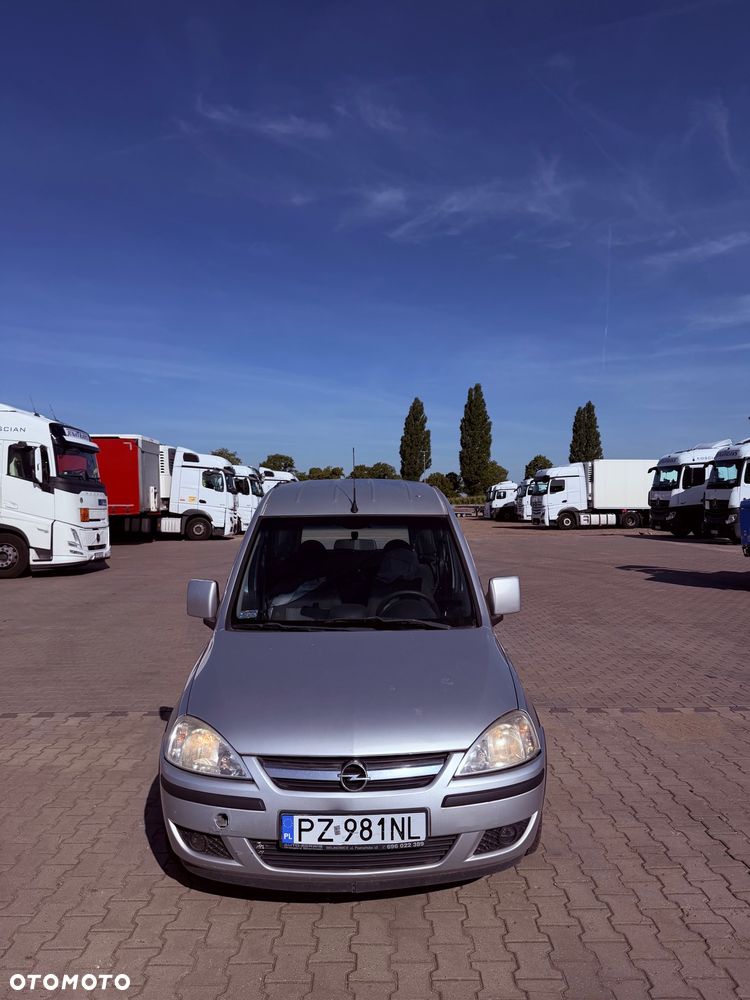Opel Combo Tour - 6