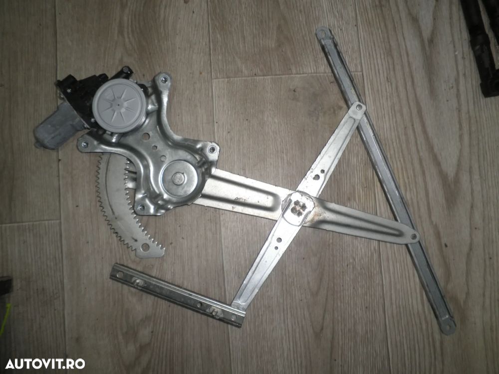 Macara cu motoras geam stanga fata Mitsubishi Outlander 2018 5713A385 262100-5380