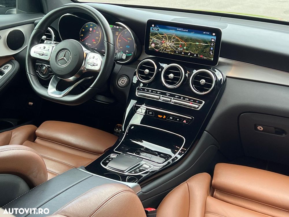 Mercedes-Benz GLC 300 de 4Matic 9G-TRONIC AMG Line - 3
