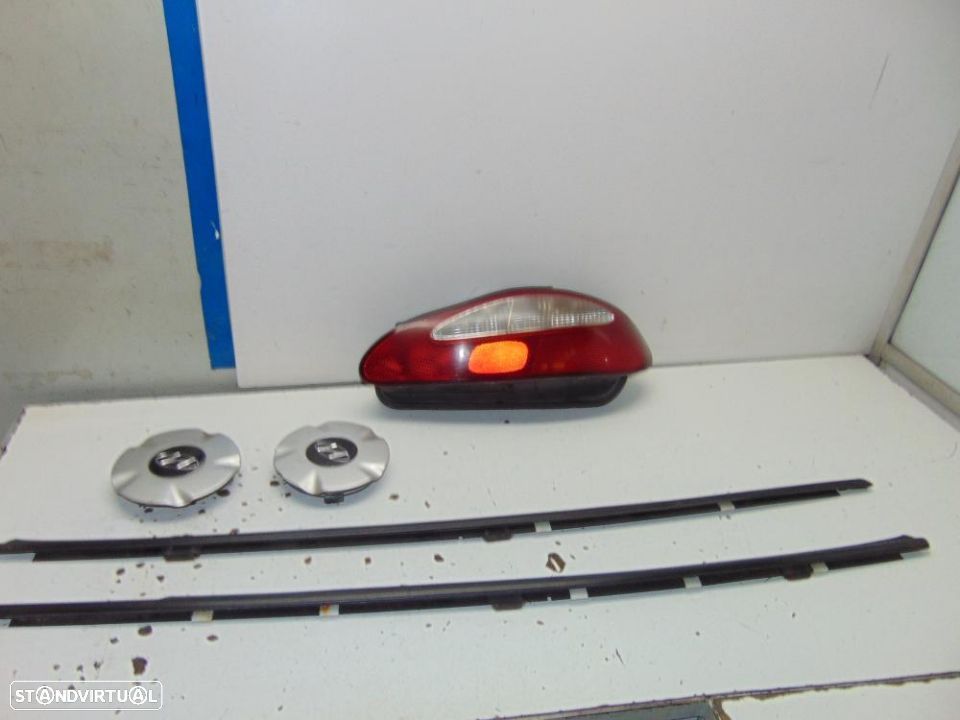 Hyundai coupê 98 farolim - 1