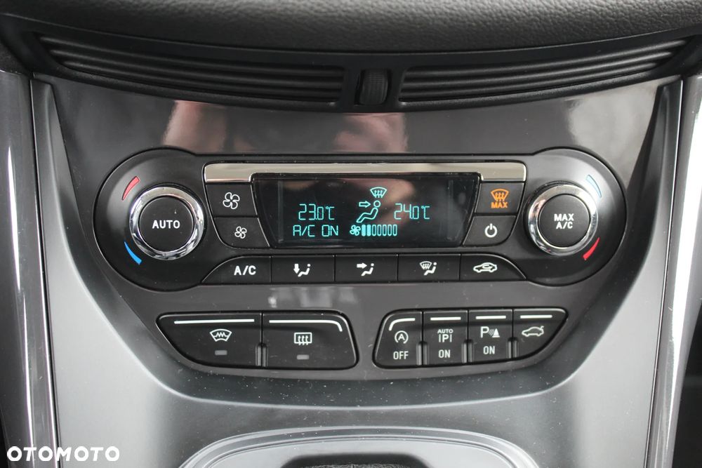 Ford Kuga 2.0 TDCi 4WD Titanium - 14