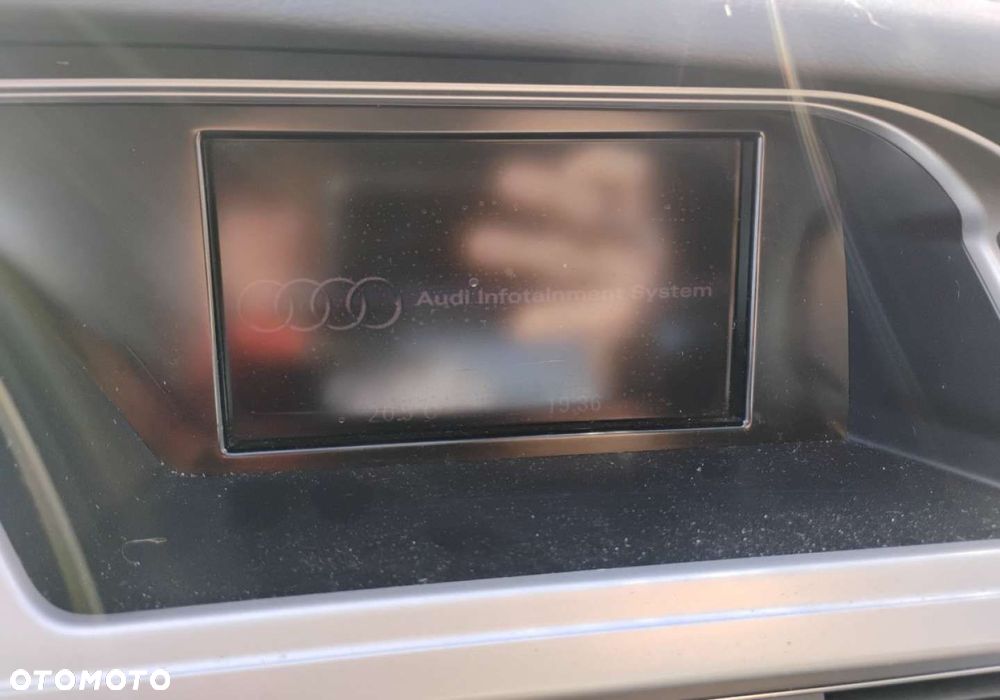 Audi A4 Limousine - 14