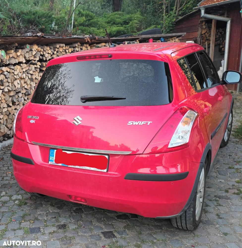 Suzuki Swift - 3