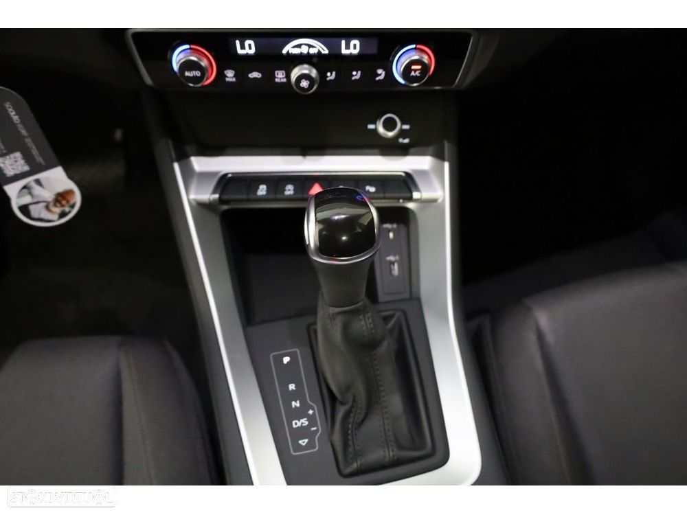 Audi Q3 35 TDI S tronic - 19